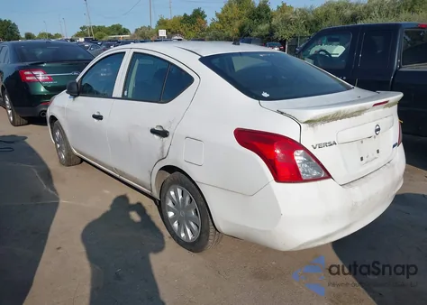 2014 Nissan Versa 1.6 S+ z USA, uszkodzony, nr VIN 3N1CN7AP0EL867172
